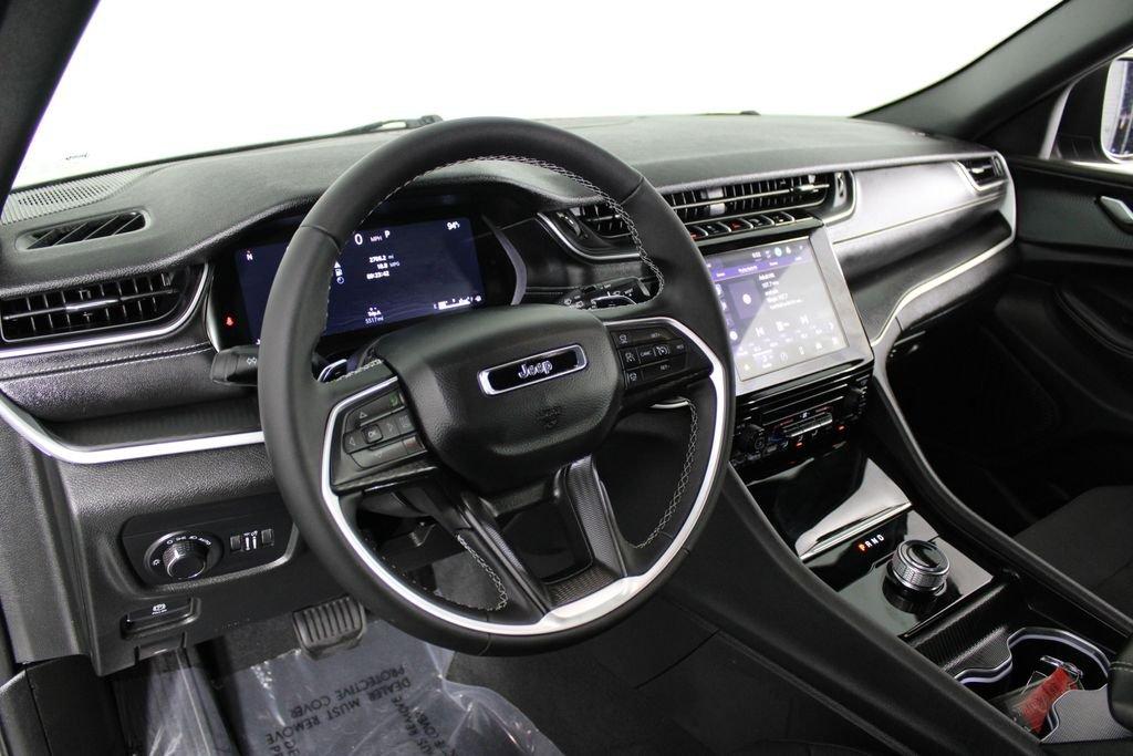 Jeep Grand Cherokee Laredo - Thumbnail 18