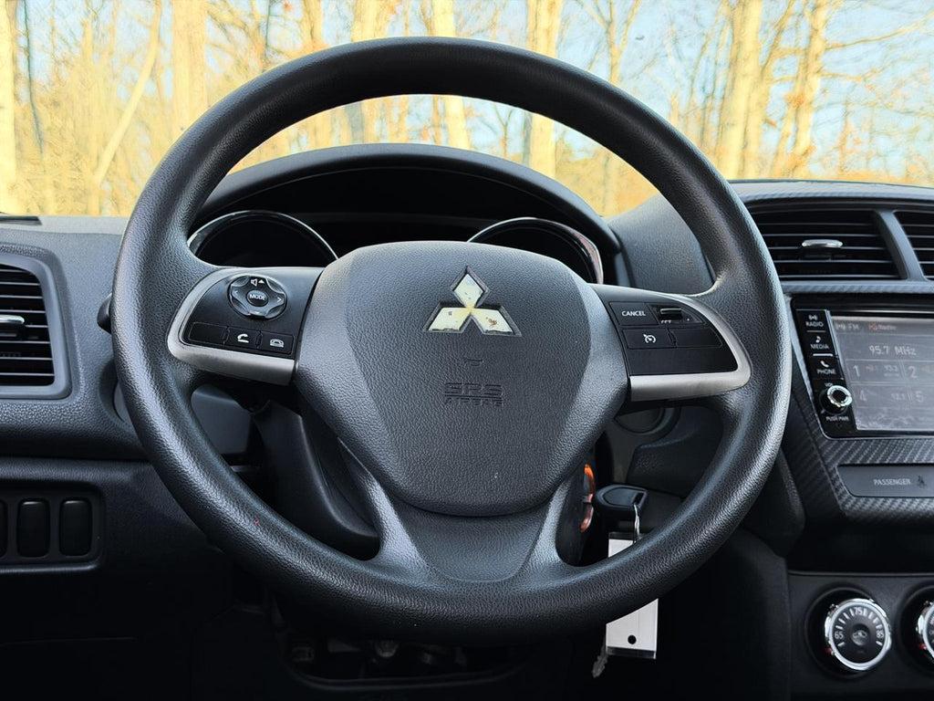 Mitsubishi Outlander Sport - Thumbnail 6