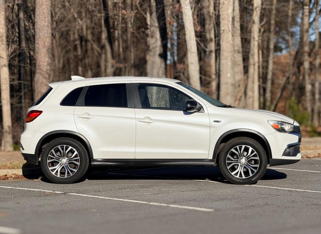 Mitsubishi Outlander Sport - Thumbnail 5