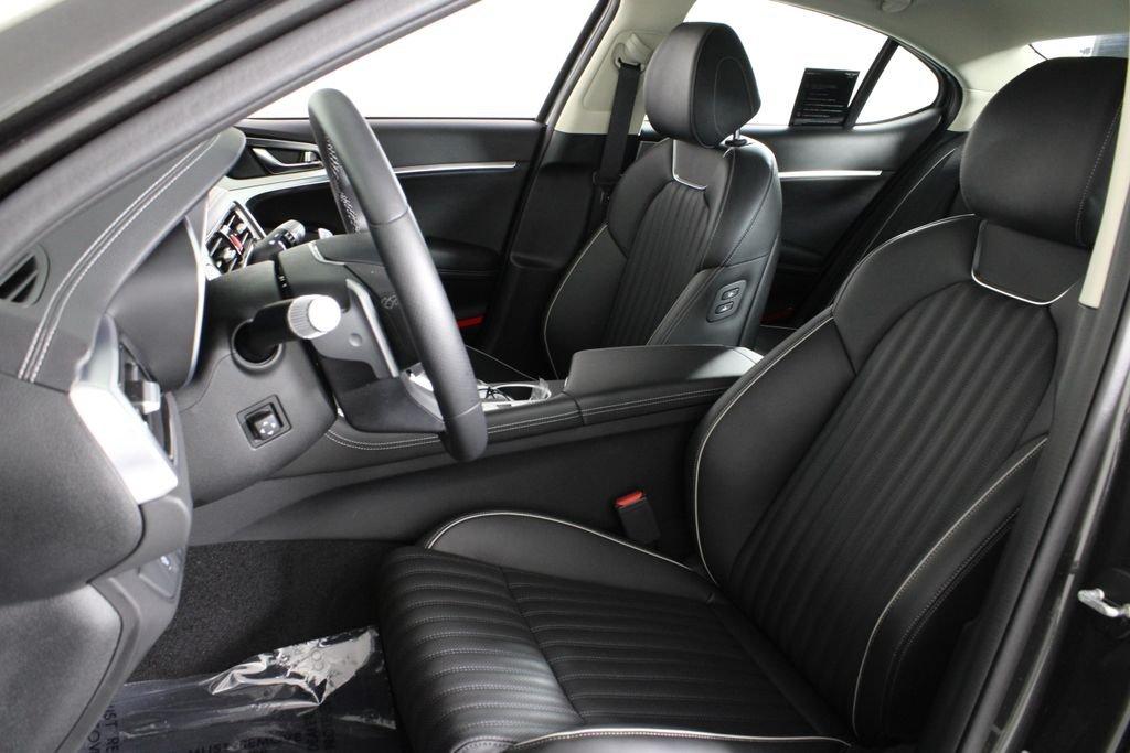 Genesis G70 2.5T Prestige - Thumbnail 18