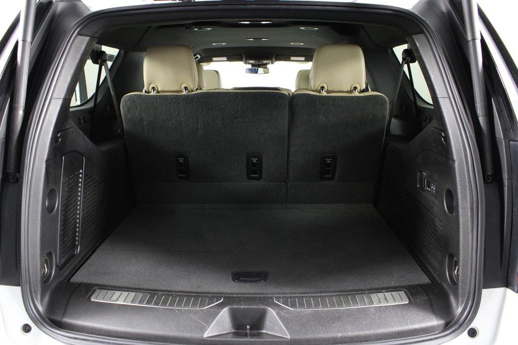 Chevrolet Suburban Premier - Thumbnail 17