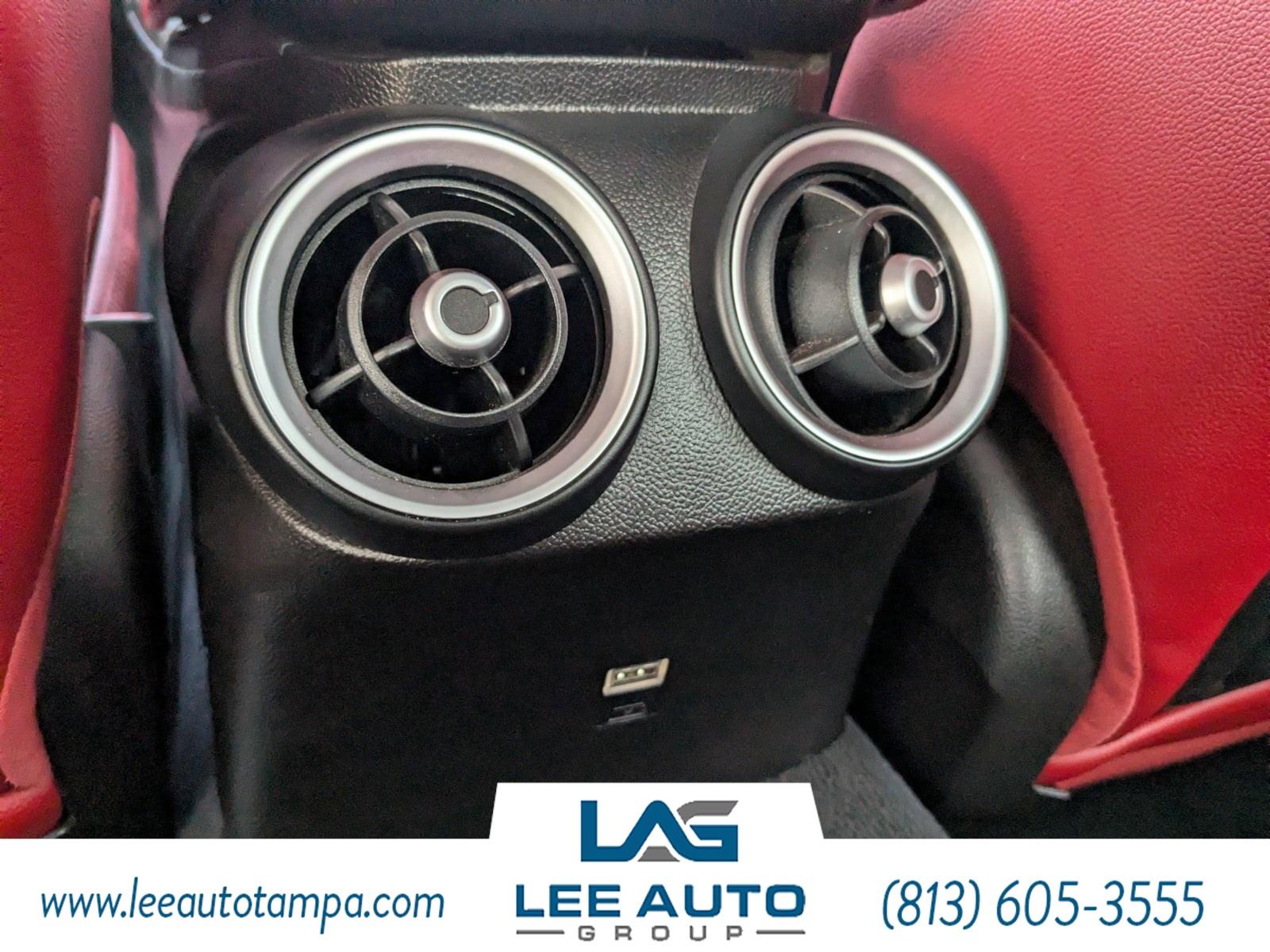 Alfa Romeo Giulia Ti - Thumbnail 14