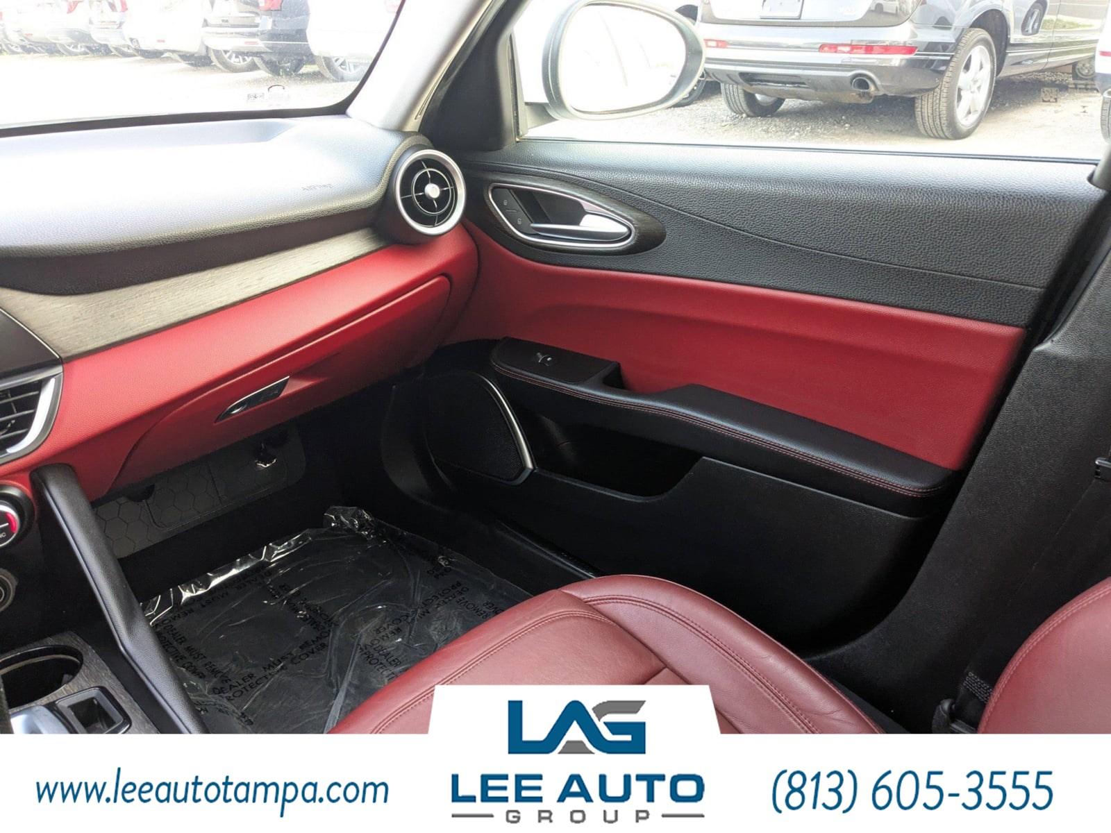 Alfa Romeo Giulia Ti - Thumbnail 17