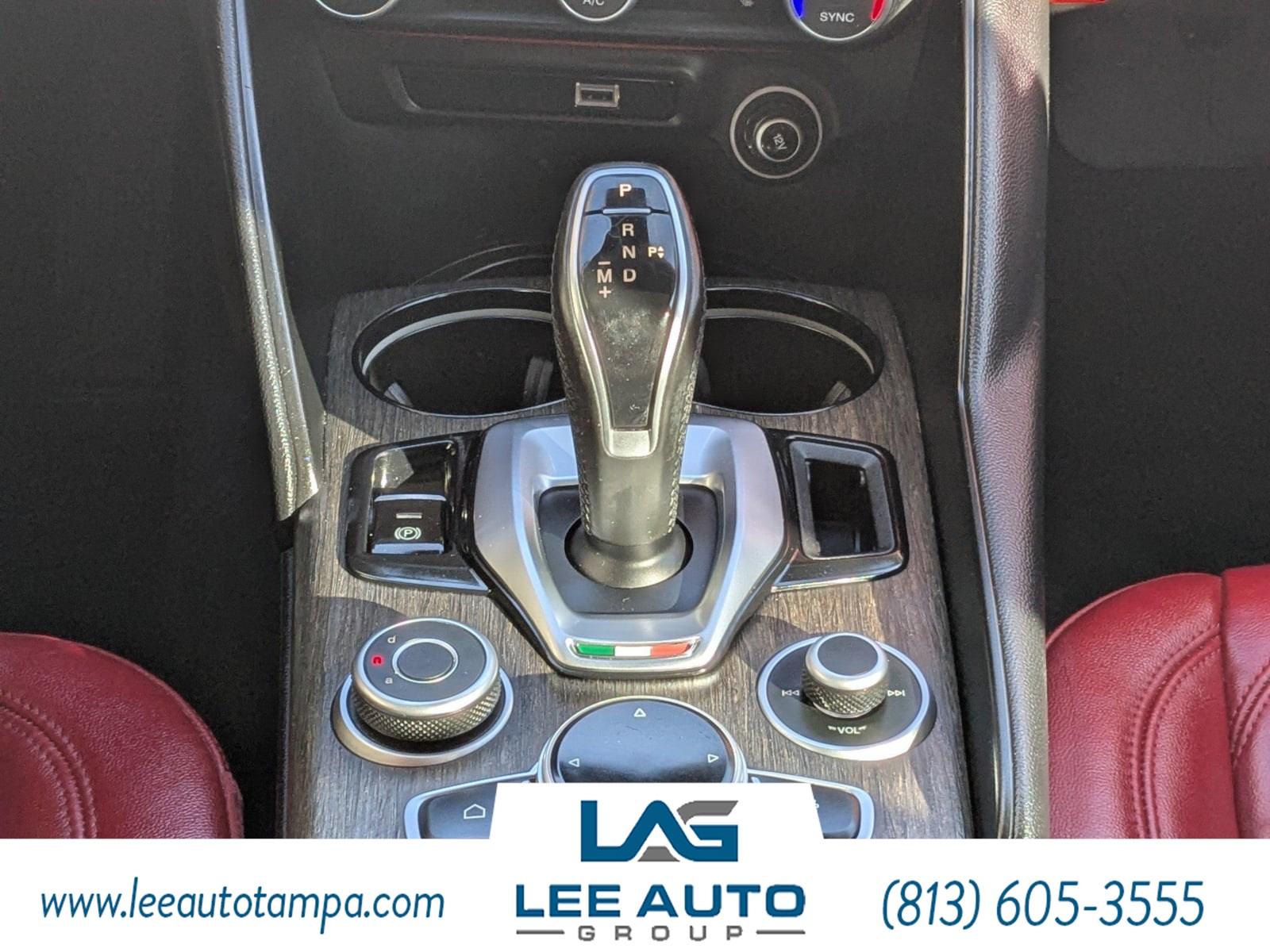 Alfa Romeo Giulia Ti - Thumbnail 19