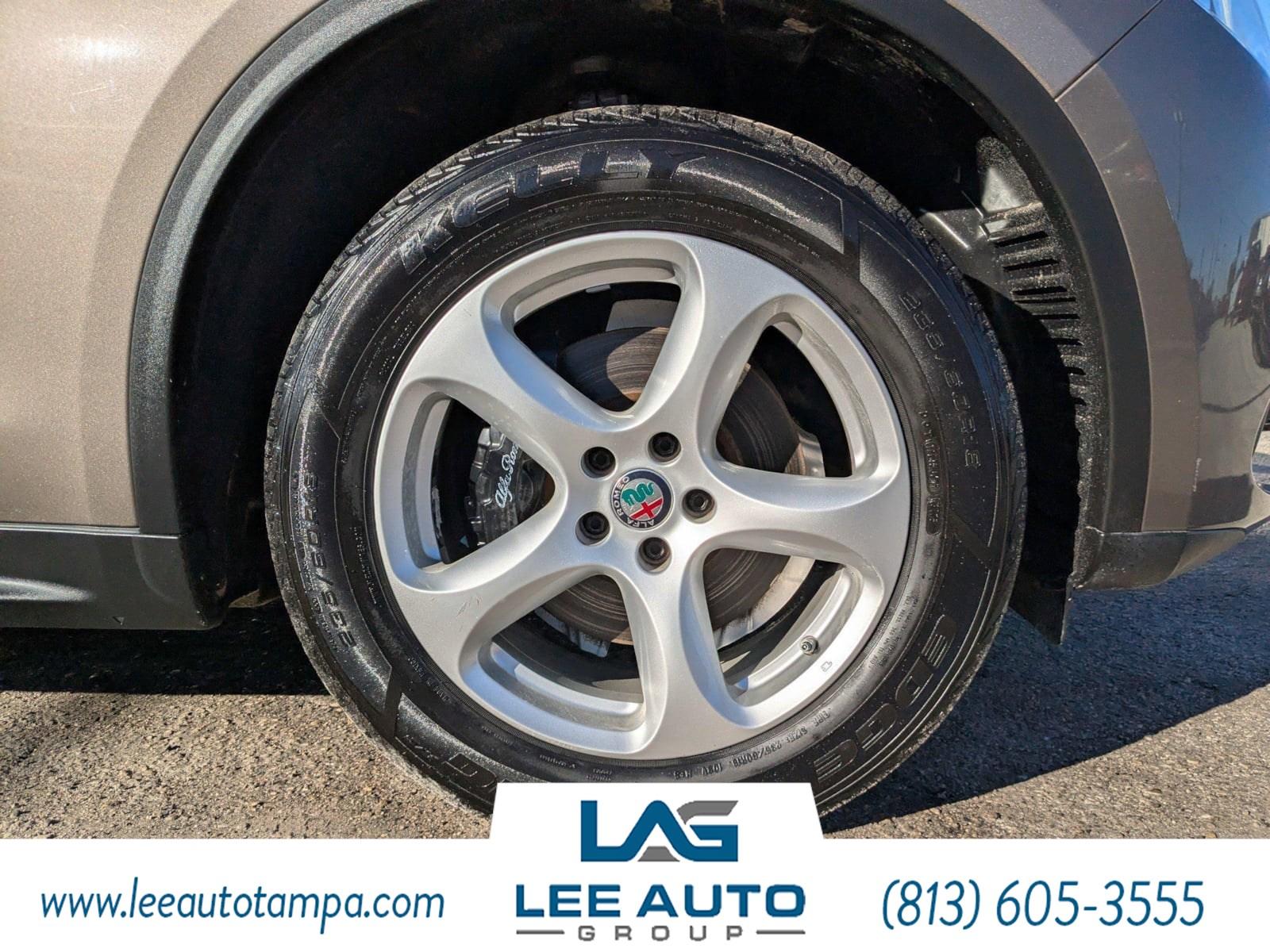 Alfa Romeo Stelvio - Thumbnail 11