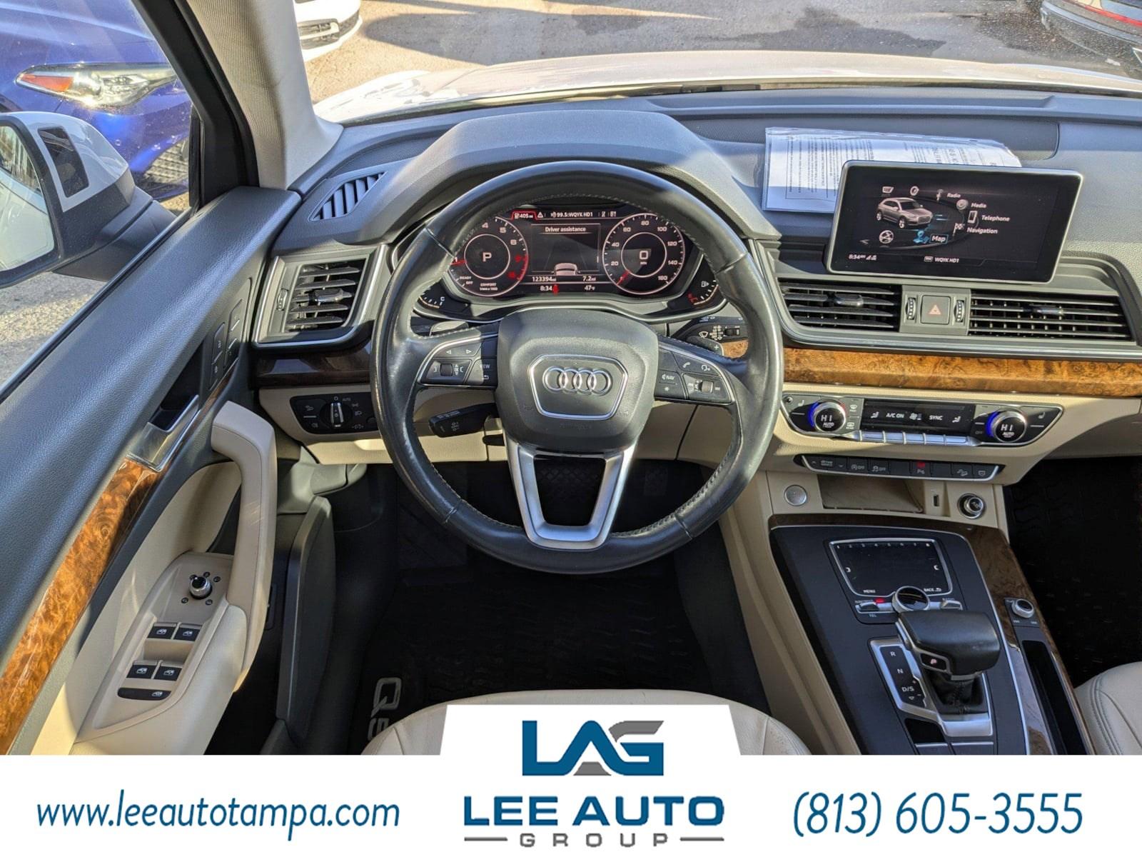 Audi Q5 Premium Plus - Thumbnail 18