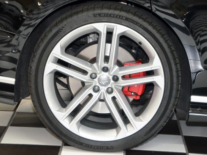 Audi S8 *Executive*Driver Assist*Cold Weather*26K Mi* - Thumbnail 14