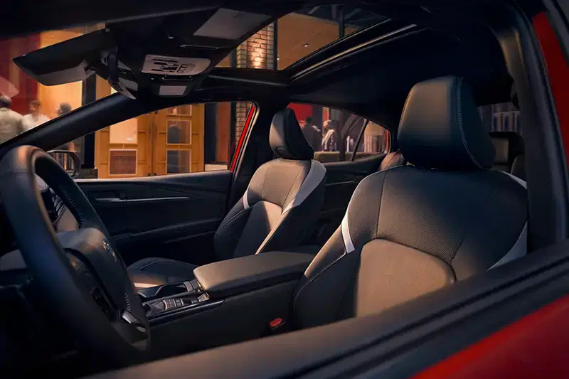 Toyota Camry Features - Thumbnail 3