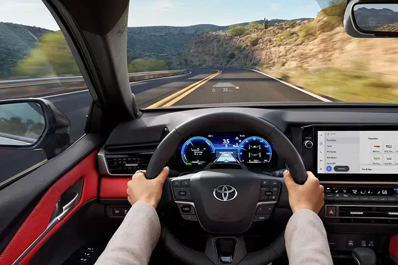 Toyota Camry Features - Thumbnail 2