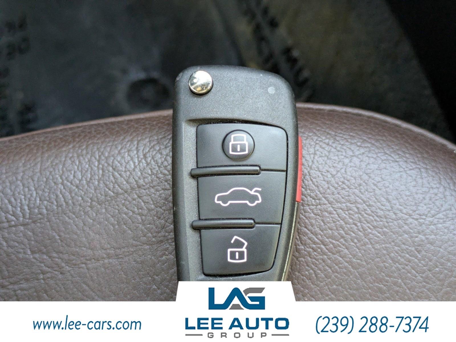 Audi A3 Sedan Premium - View 1