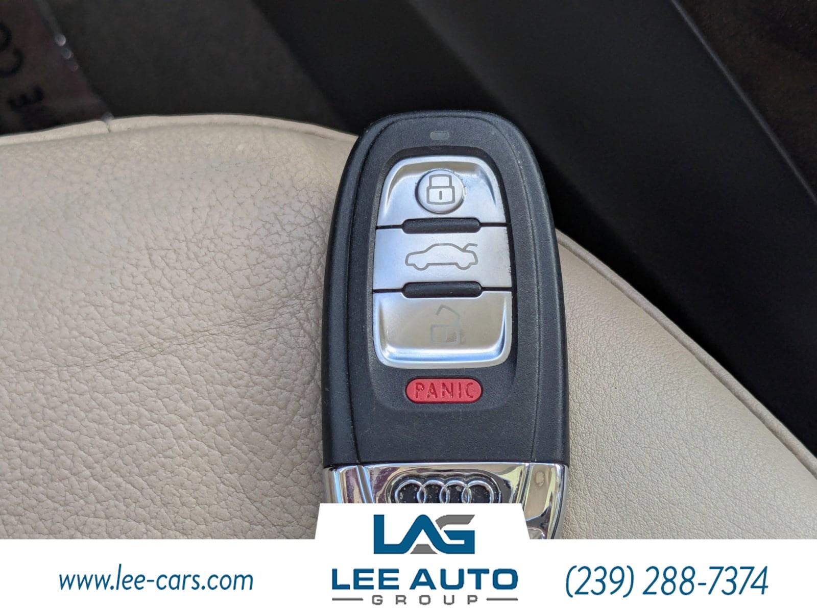 Audi Q5 Premium Plus - View 1