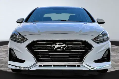 Hyundai Sonata Se - Thumbnail 3