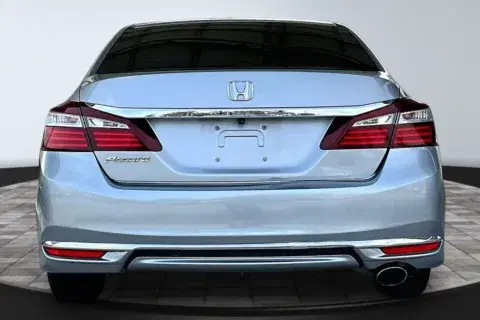 Honda Accord Lx - Thumbnail 6