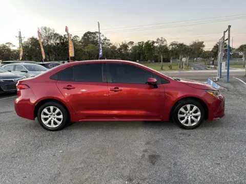 Toyota Corolla Le - Thumbnail 5