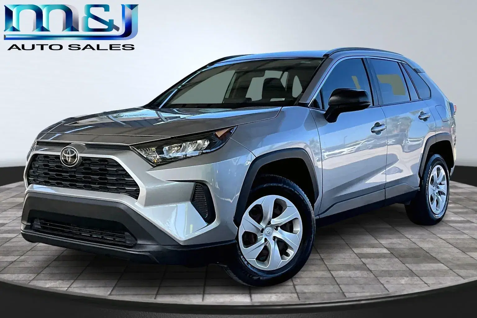 Toyota Rav4 Le - Thumbnail 2