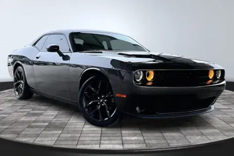 Dodge Challenger Sxt - Thumbnail 4