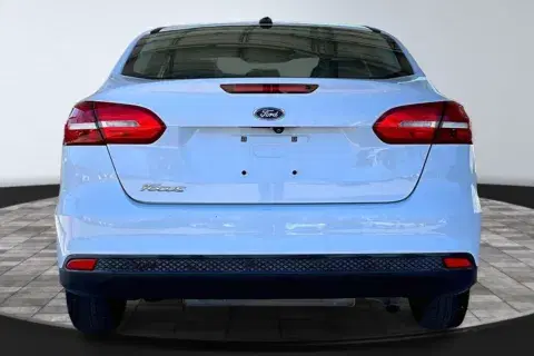 Ford Focus S - Thumbnail 6