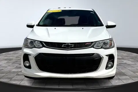 Chevrolet Sonic Premier Auto - Thumbnail 3