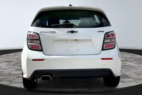 Chevrolet Sonic Premier Auto - Thumbnail 6