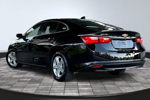 Chevrolet Malibu Ls - Thumbnail 5