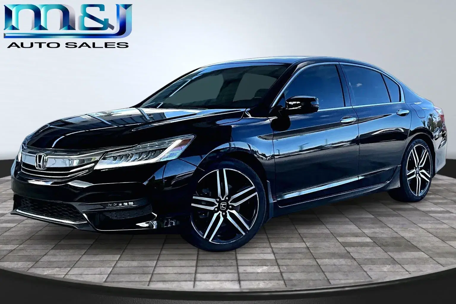 Honda Accord Touring - View 1