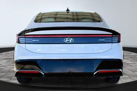 Hyundai Sonata Sel - Thumbnail 6