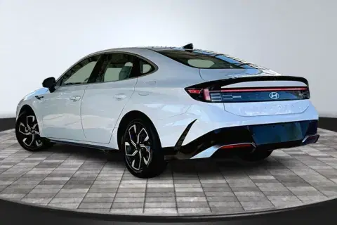 Hyundai Sonata Sel - Thumbnail 5