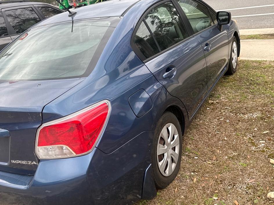 Subaru Impreza - Thumbnail 3