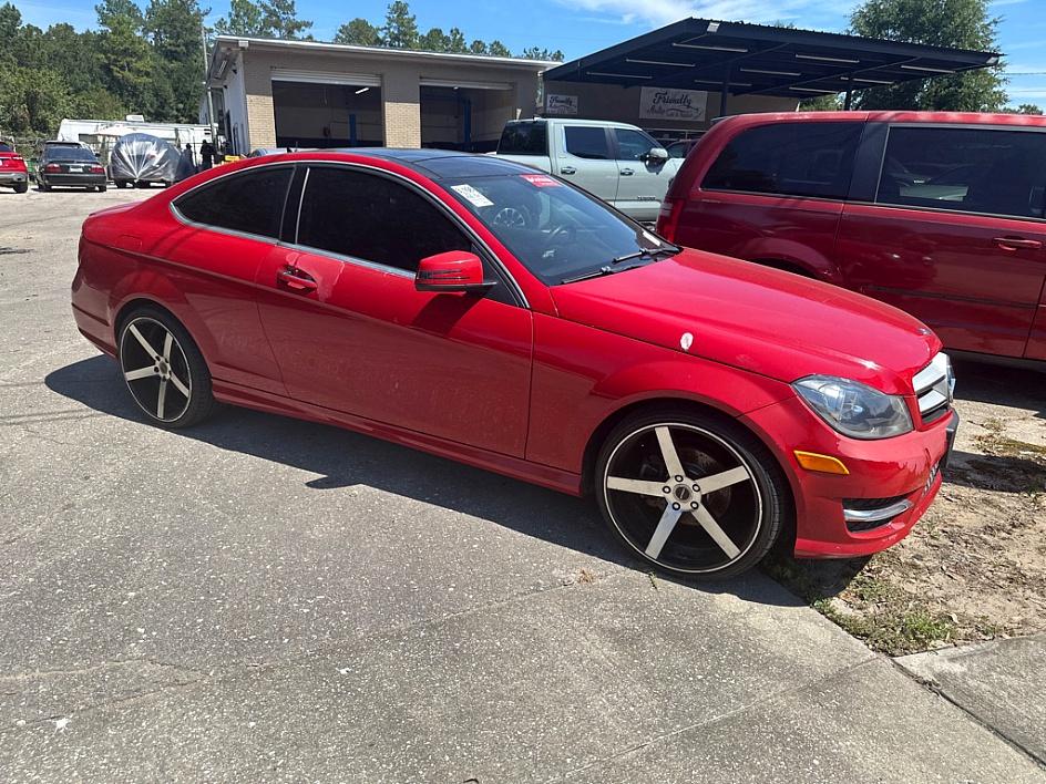 Mercedes-Benz C-Class C250 - Thumbnail 2