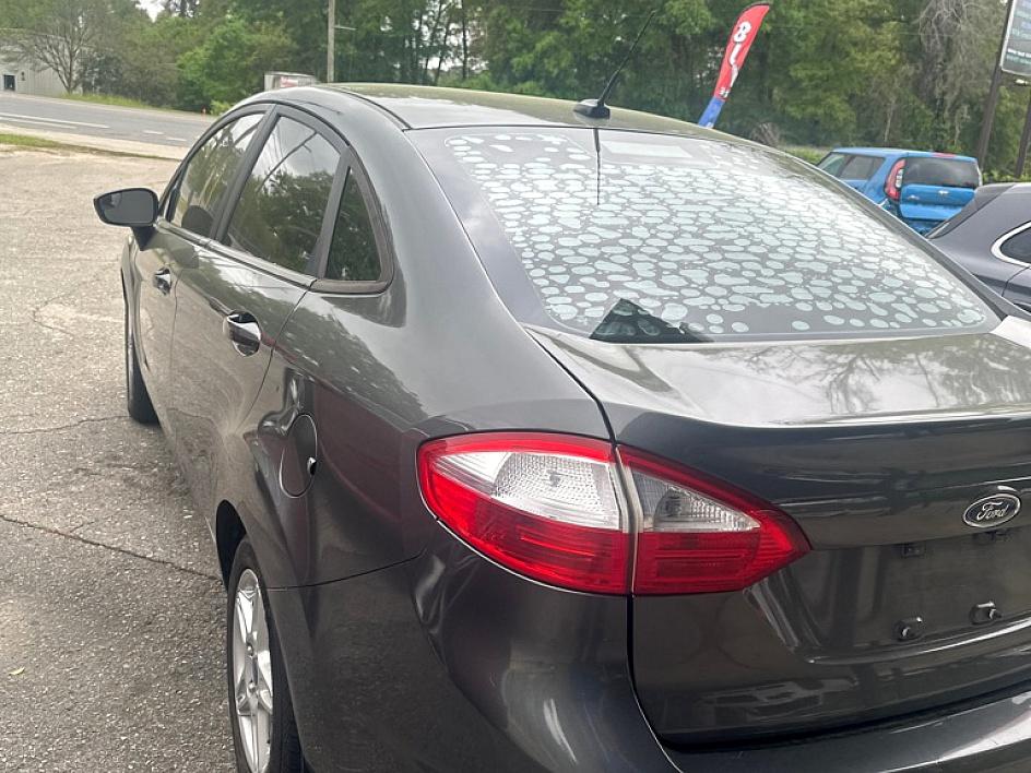 Ford Fiesta Se - Thumbnail 4