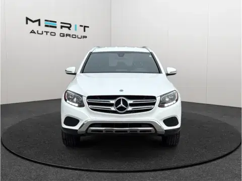Mercedes-Benz Glc 300 Sport Utility 4D - Thumbnail 4