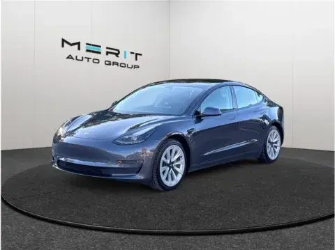 Tesla Model 3 Long Range Sedan 4D - Thumbnail 5