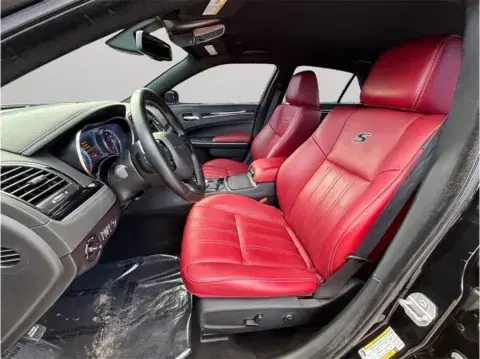 Chrysler 300 S V6 Sedan 4D - Thumbnail 3