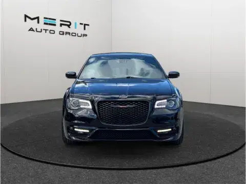 Chrysler 300 S V6 Sedan 4D - Thumbnail 4