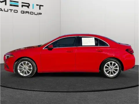 Mercedes-Benz A-Class A 220 Sedan 4D - Thumbnail 6