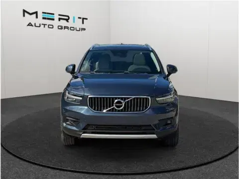 Volvo Xc40 T5 Inscription Sport Utility 4D - Thumbnail 4