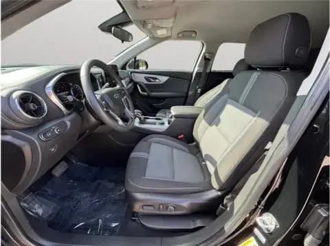 Chevrolet Blazer 2Lt Sport Utility 4D - Thumbnail 3