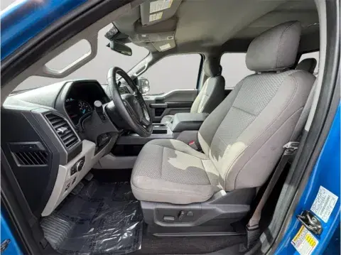 Ford F-150 Supercrew Cab Xlt Pickup 4D 5 1/2 Ft - Thumbnail 3