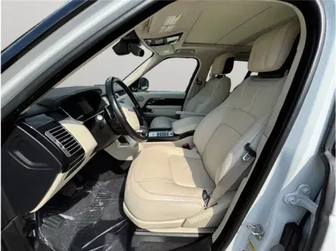 Land Rover Range Rover Sport Utility 4D - Thumbnail 3