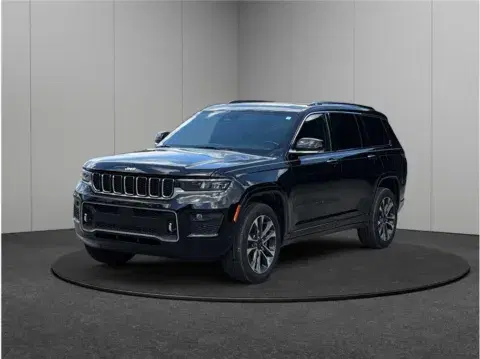 Jeep Grand Cherokee L Overland Sport Utility 4D - Thumbnail 5