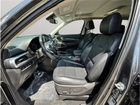 Kia Telluride S Sport Utility 4D - Thumbnail 3