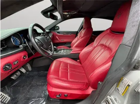 Maserati Quattroporte Gts Gransport Sedan 4D - Thumbnail 3