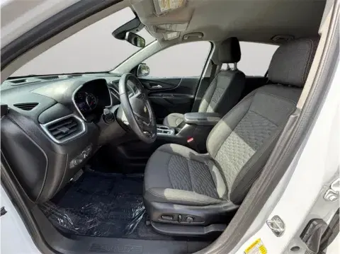 Chevrolet Equinox Lt Sport Utility 4D - Thumbnail 3