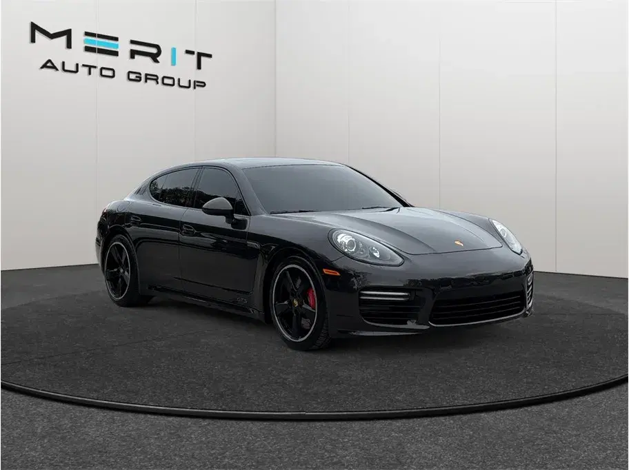 Porsche Panamera Gts Sedan 4D - Thumbnail 2