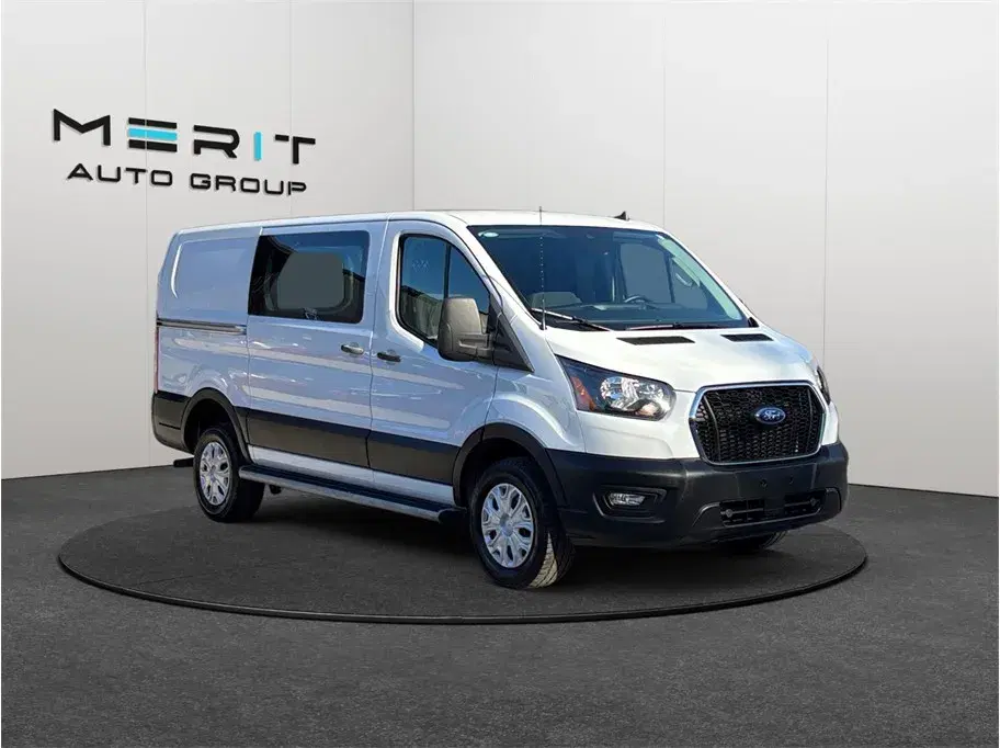 Ford Transit 250 Cargo Van Low Roof W/Rwb Van 3D - Thumbnail 2