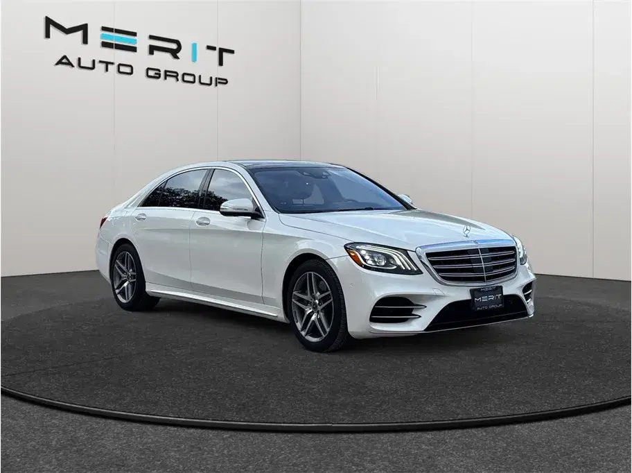 Mercedes-Benz S-Class S 560 4Matic Sedan 4D - View 1