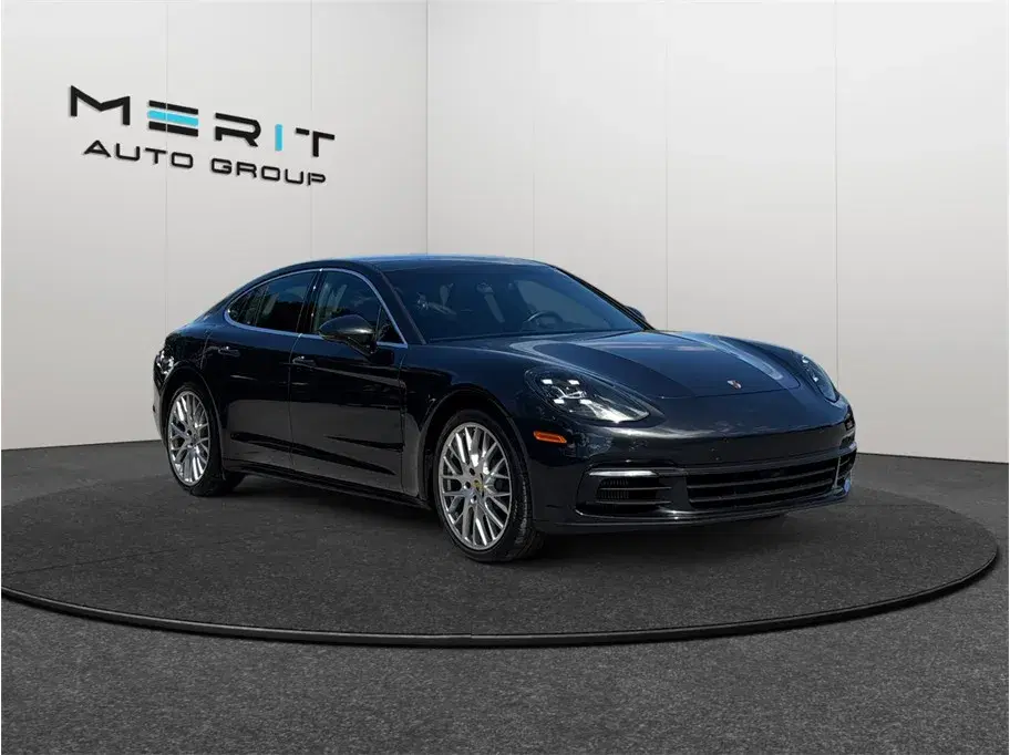 Porsche Panamera 4S Sedan 4D - Thumbnail 2