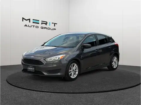 Ford Focus Se Hatchback 4D - Thumbnail 5