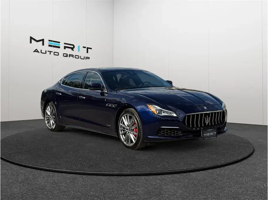 Maserati Quattroporte S Q4 Granlusso Sedan 4D - Thumbnail 2