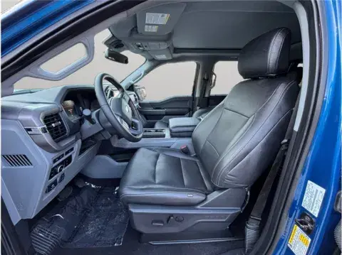 Ford F-150 Supercrew Cab Xlt Pickup 4D 5 1/2 Ft - Thumbnail 3